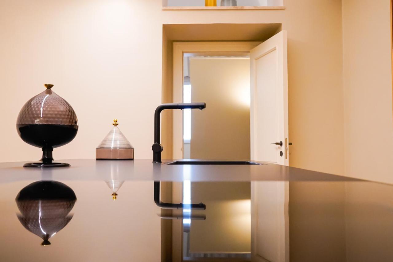 Meh Luxury Apartment City Centre Барі Екстер'єр фото